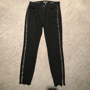 DL 1961 Black Jeans with zipper down the sides.